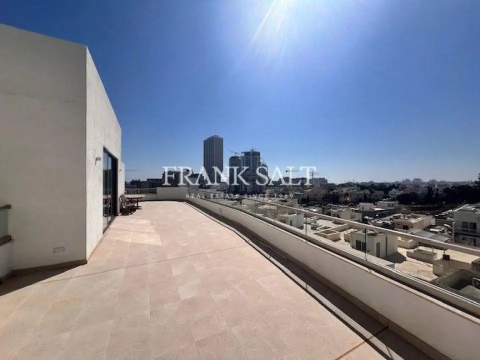Swieqi, Furnished Penthouse