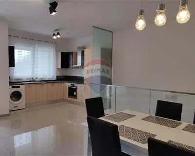 3 bedroom Maisonette to rent in St Julian's