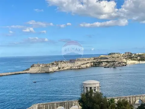 3 bedroom Apartment for sale in Valletta