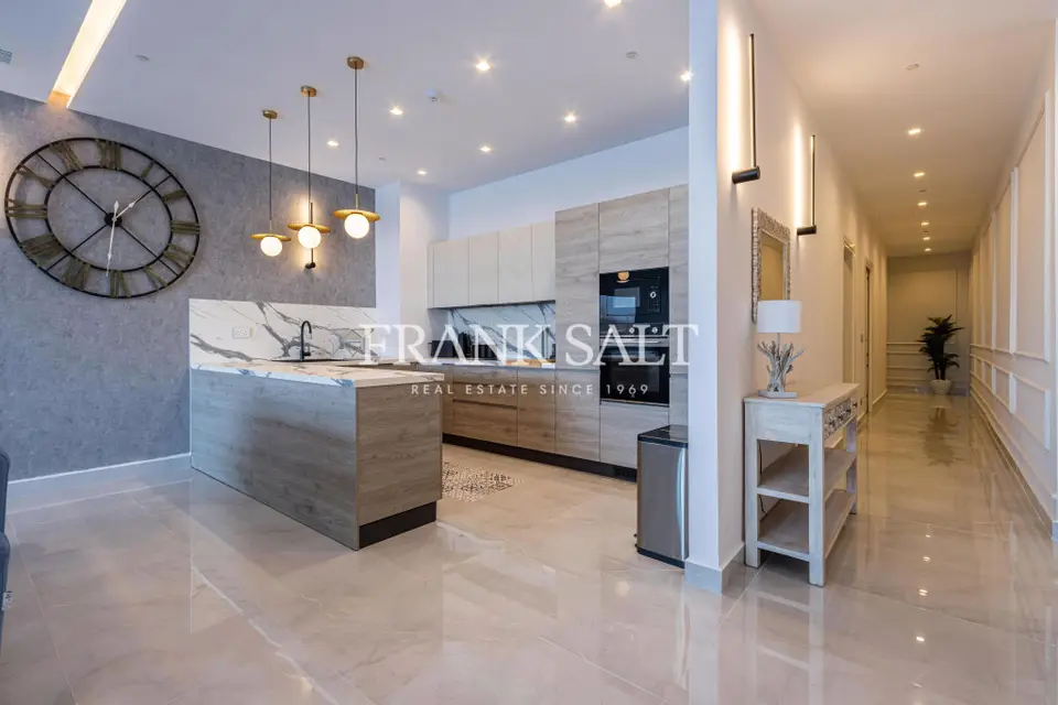 Sliema, Apartment