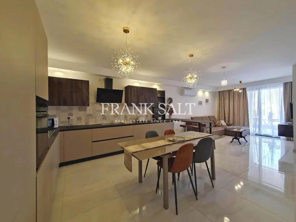 Pembroke, Furnished Apartment