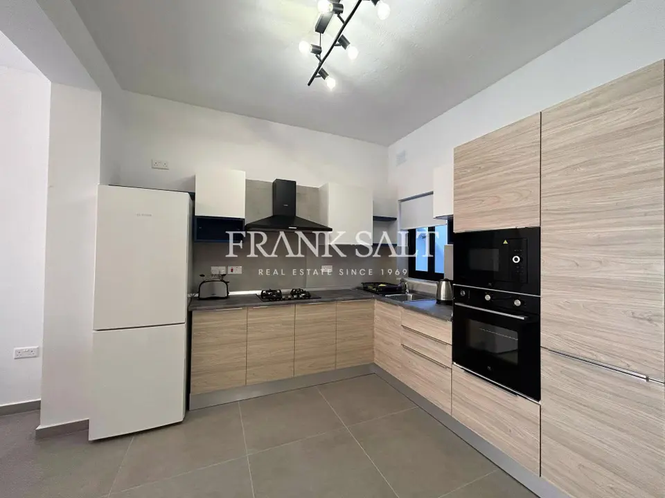 Mosta, Furnished Apartment