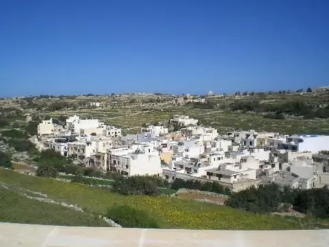 3 bedroom Penthouse to rent in Marsascala