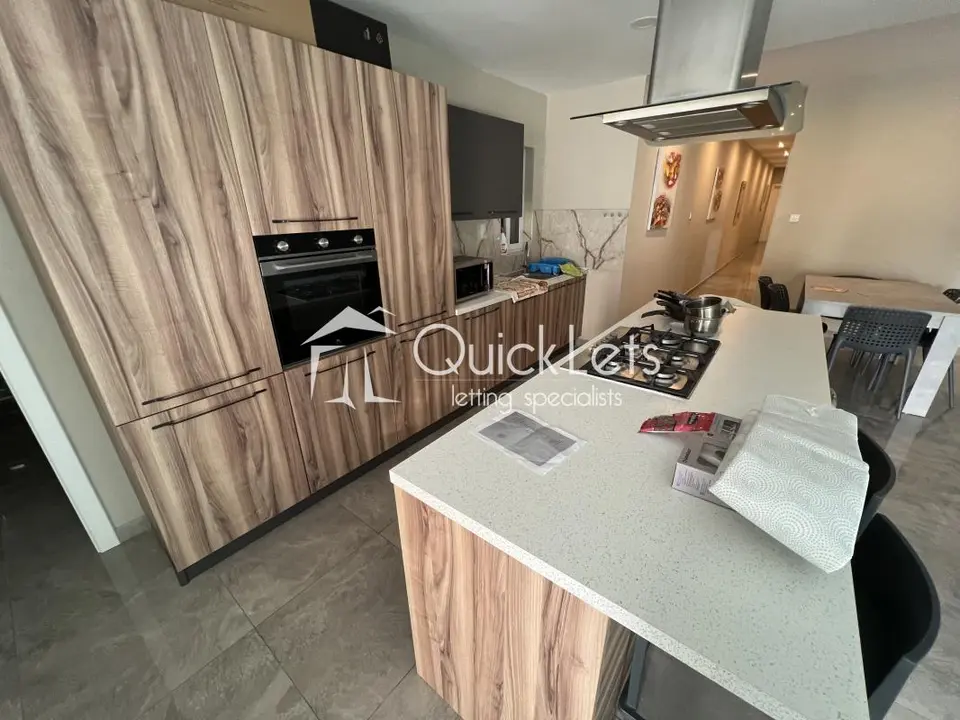 3 bedroom Apartment to rent in Gzira
