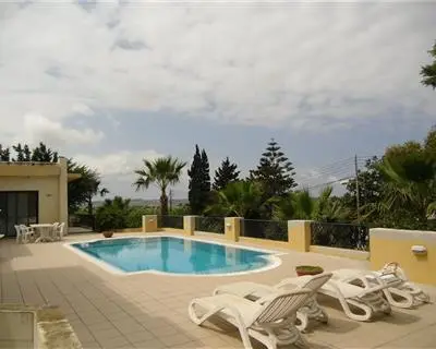 4 bedroom Villa Detached to rent in Bahar Ic-Caghaq