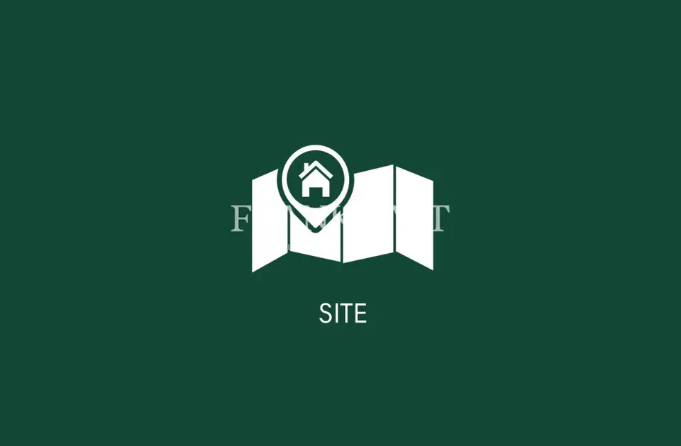 St Julians n/a Site (Commercial)