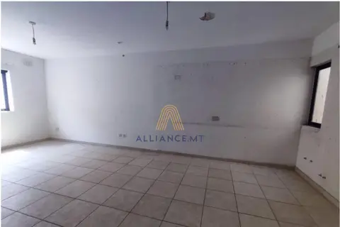3 Bedroom Maisonette For Sale in Santa Venera