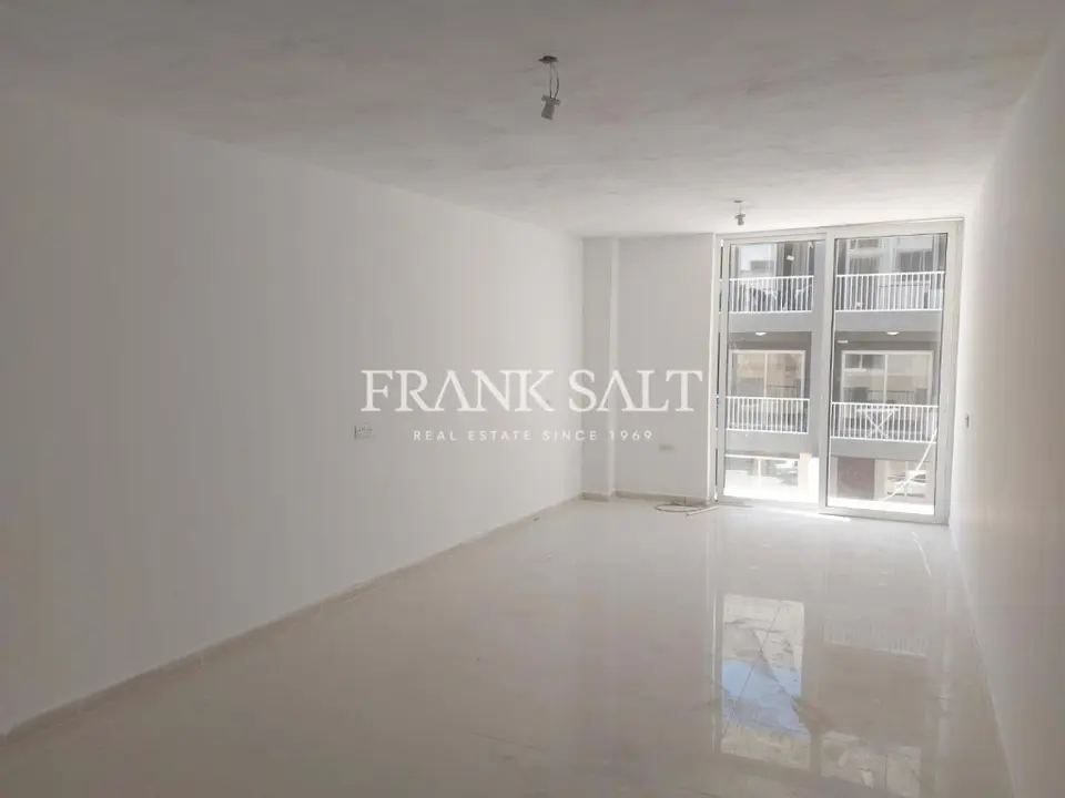 Birkirkara, Furnished Penthouse