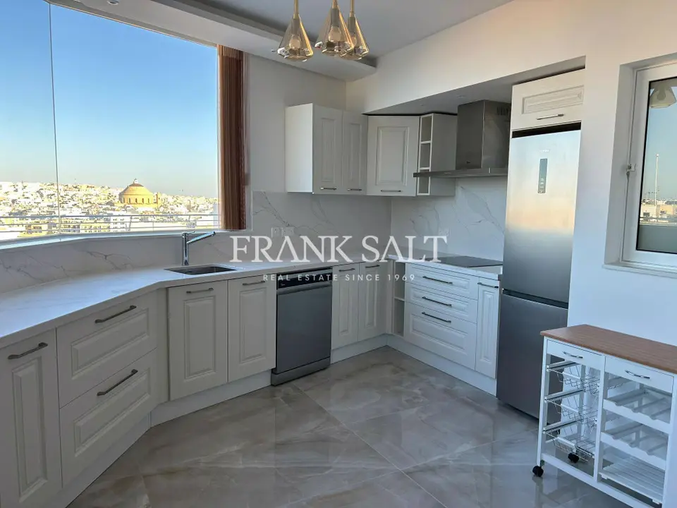 Mosta, Furnished Penthouse