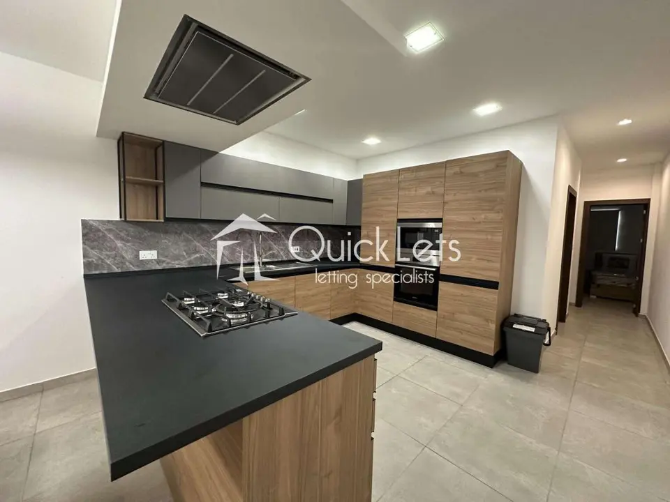 Duplex 2 chambres à louer à Hamrun