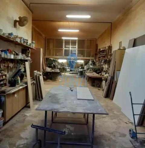 Factories / Warehouse for sale in Qormi