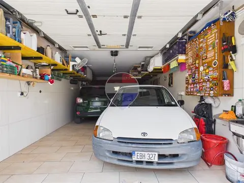 Garage (Residential) for sale in Marsascala