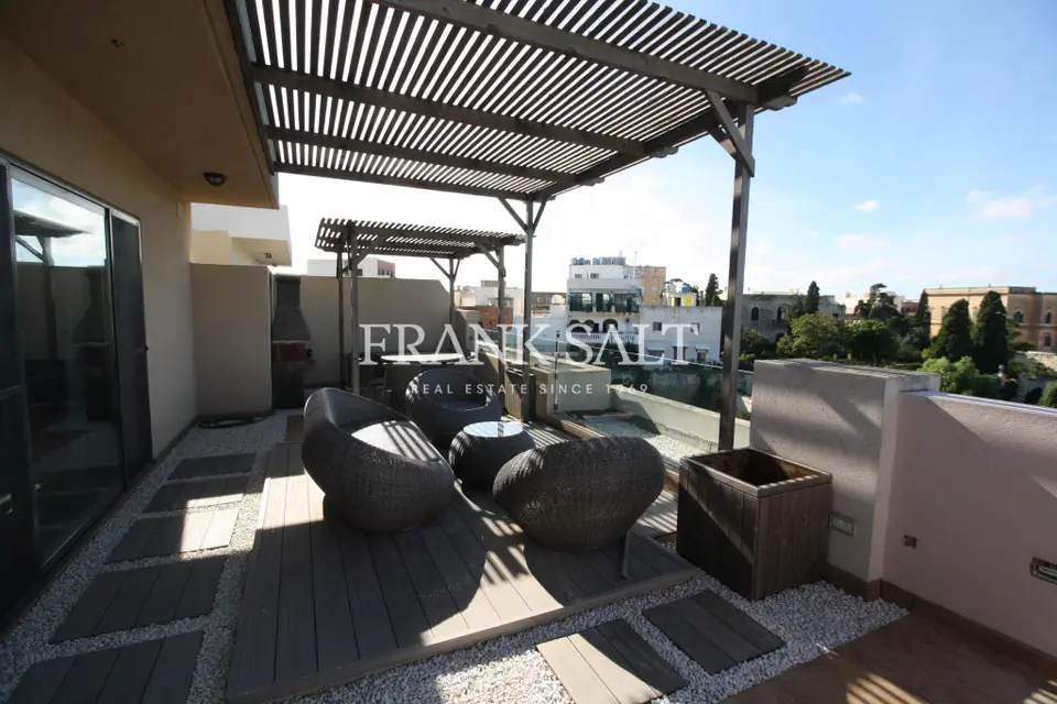 Santa Venera, Furnished Penthouse