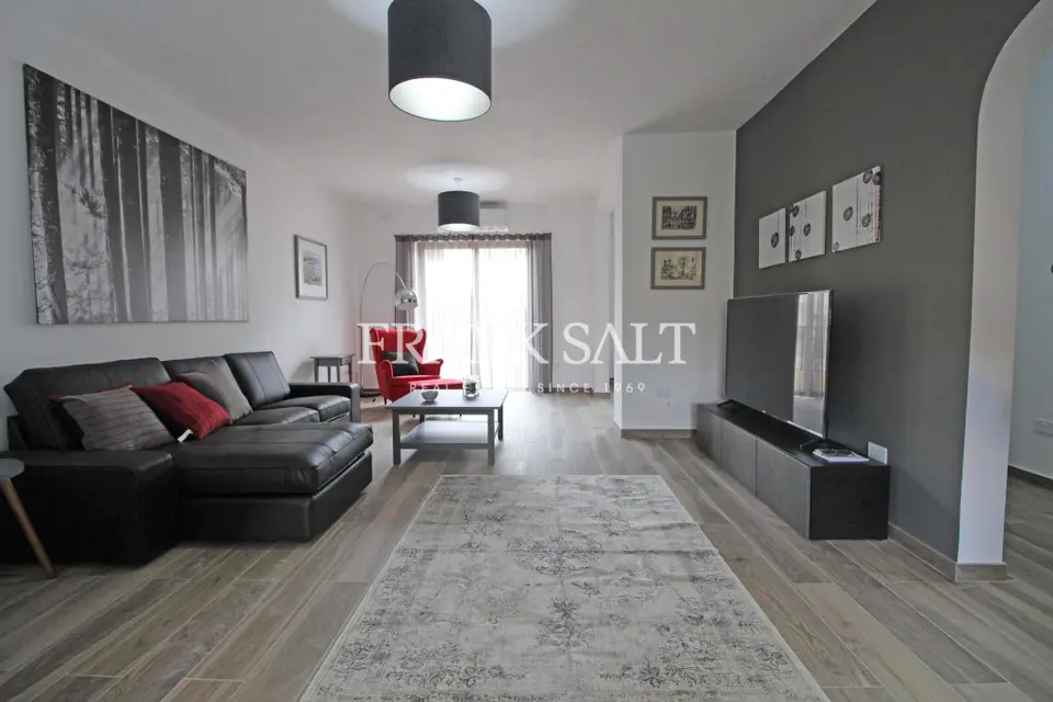 St Julians, Apartment