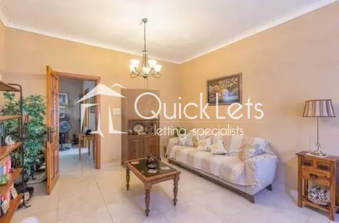 Duplex 3 chambres à louer à Marsaskala