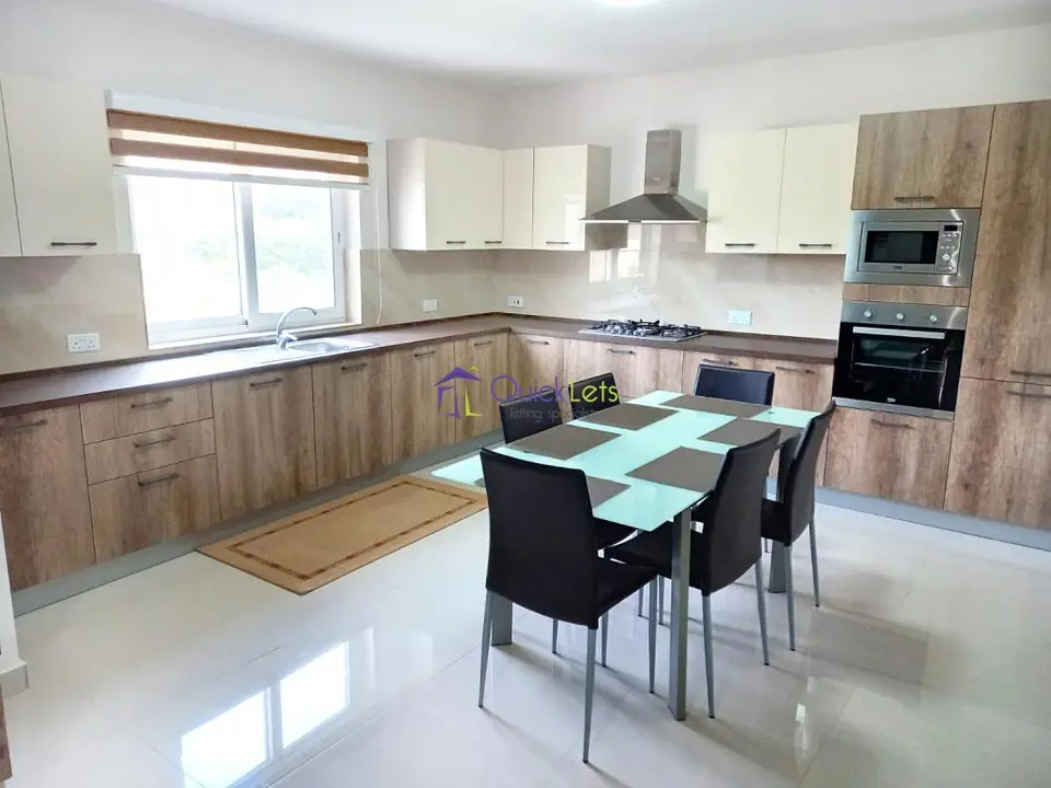 Appartement 3 chambres à louer à Iklin