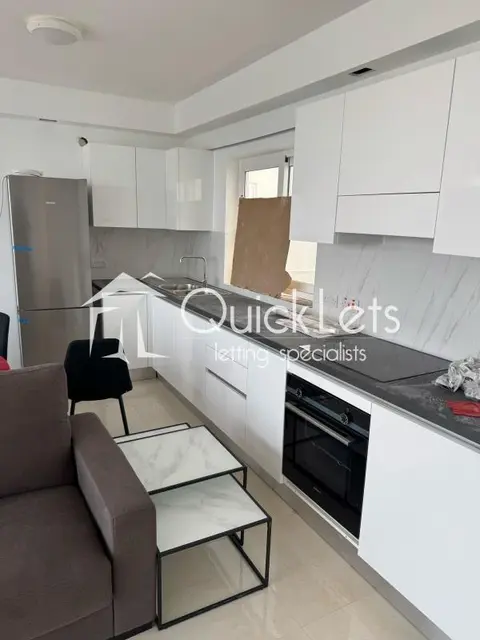 2 bedroom Penthouse to rent in Swieqi