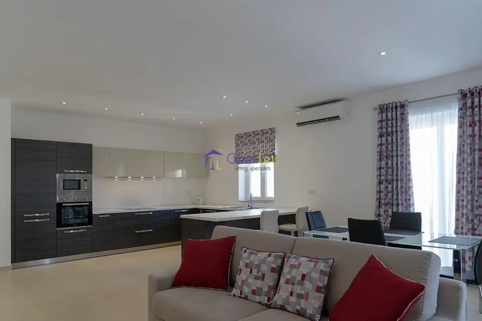 2 bedroom Apartment to rent in Sliema