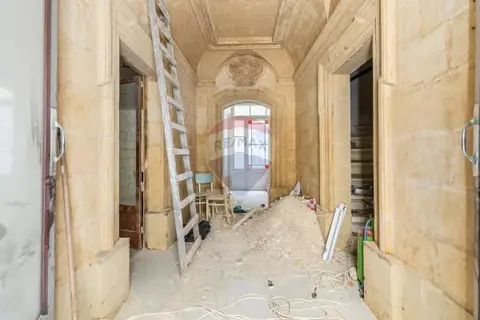 7 bedroom Townhouse for sale in Rabat