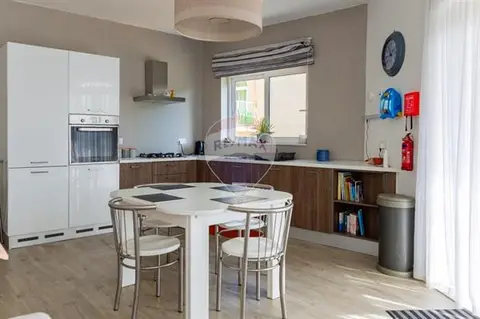 2 bedroom Apartment to rent in Gozo - Marsalforn