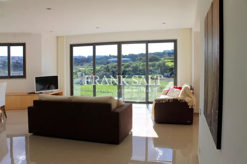 Swieqi, Furnished Apartment