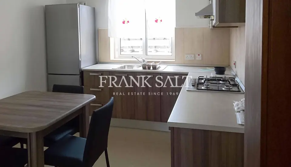 Fgura, Furnished Penthouse