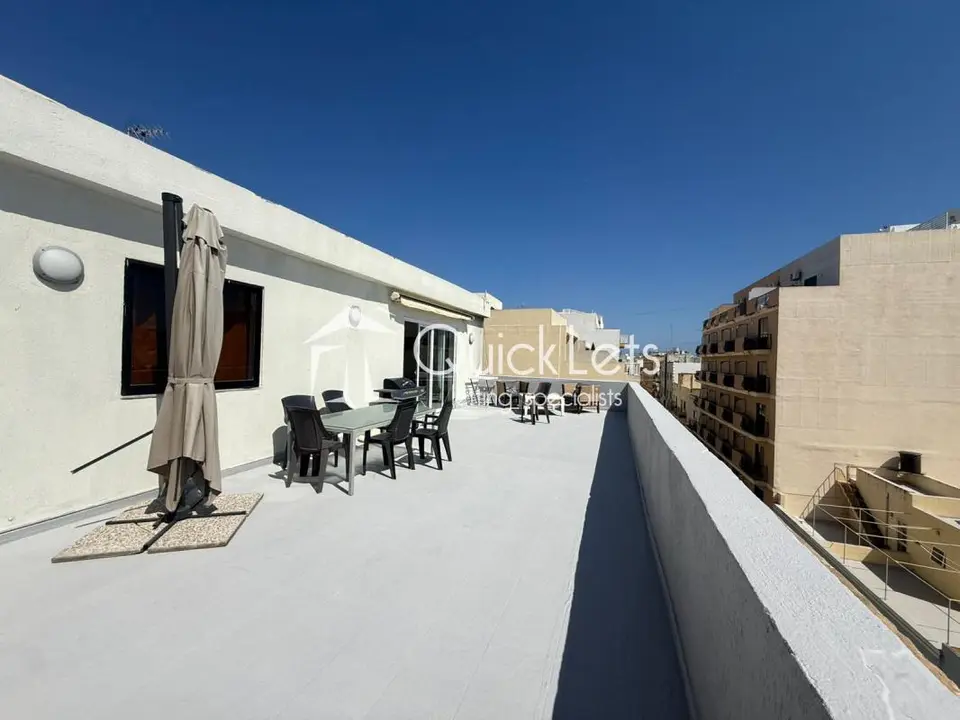 3 bedroom Penthouse to rent in Gzira