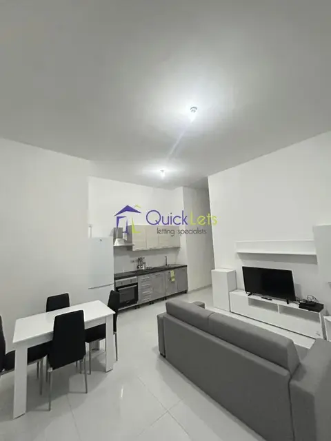 2 bedroom Maisonette to rent in Sliema