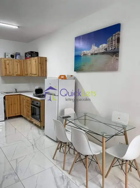 3 bedroom Maisonette to rent in Gzira