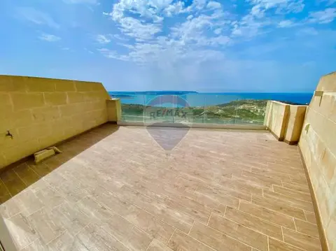 2 bedroom Penthouse Duplex to rent in Gozo - Nadur