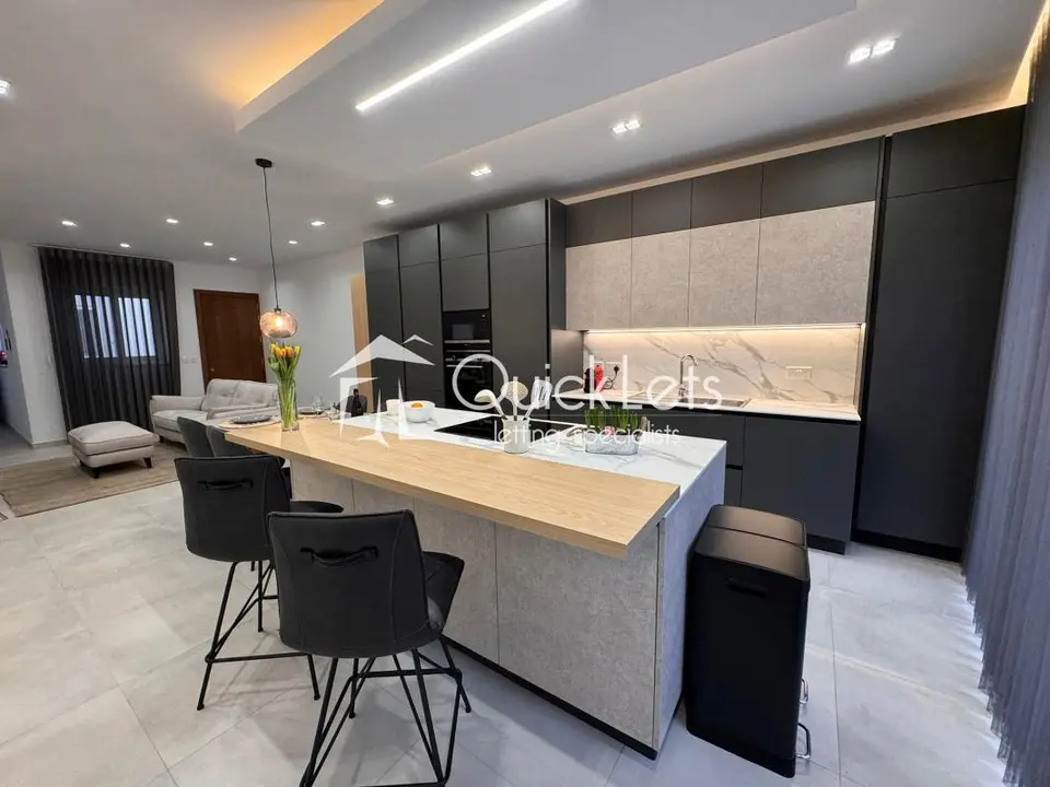 3 bedroom Penthouse to rent in Siggiewi