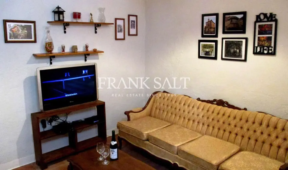 Traditional townhouse set over 3 floors in Zebbug