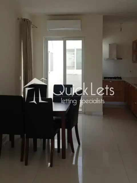 2 bedroom Penthouse to rent in Gozo - Ghajnsielem