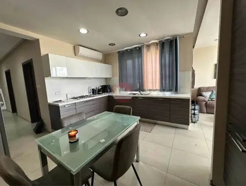 3 Bedroom Penthouse For Sale in Safi