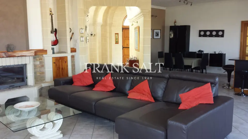 Iklin, Furnished Bungalow
