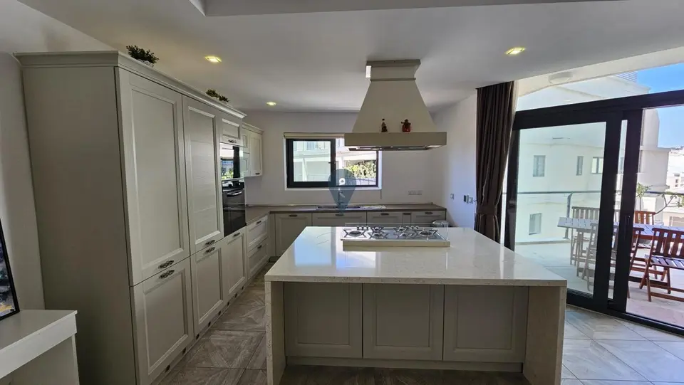 3 bedroom Duplex Apartment  for sale in St. Julians