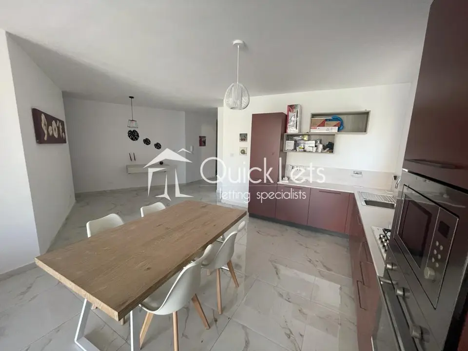 3 bedroom Apartment to rent in Qawra