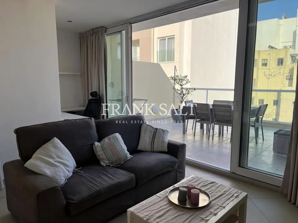 Sliema, Penthouse