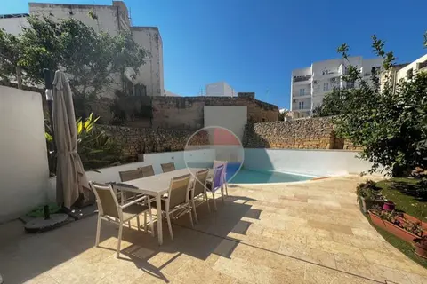 4 Bedroom House of Character For Sale in Zebbug