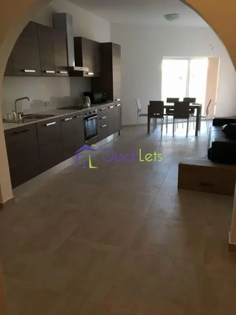 Appartement 3 chambres à louer à Gzira