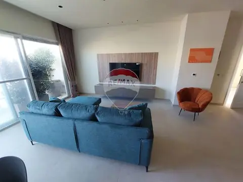 2 bedroom Penthouse to rent in St Julian's