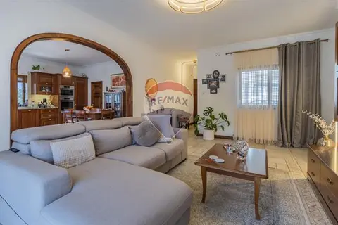 3 bedroom Maisonette Semi-detached for sale in Swieqi
