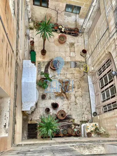 5 bedroom Townhouse for sale in Qormi