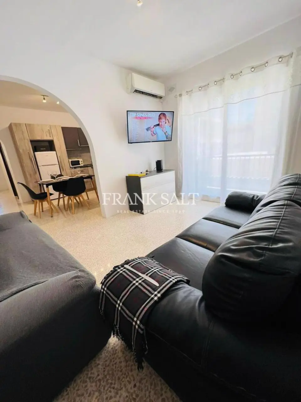 Qawra, Apartment
