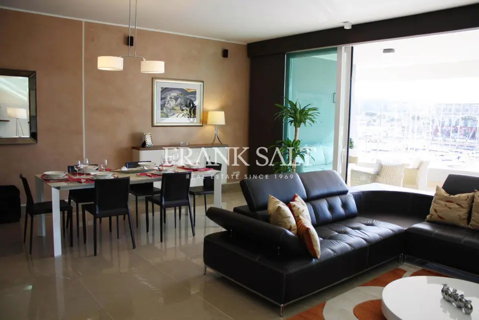 3 bedroom Apartment to rent in Ta' Xbiex