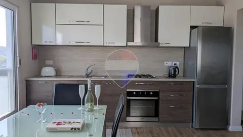2 bedroom Apartment to rent in Xemxija
