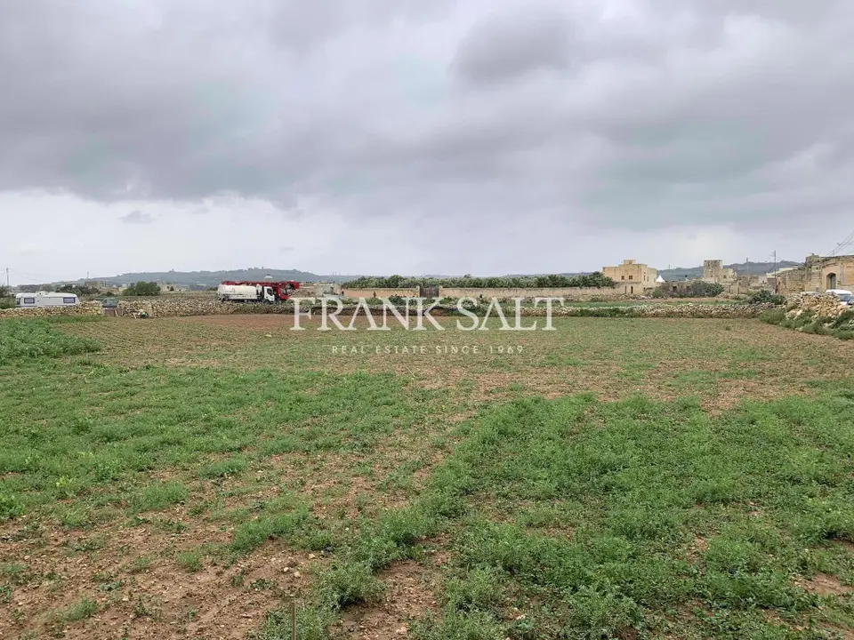 Zebbug, Unconverted Farmhouse