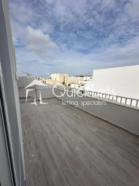 2 bedroom Penthouse to rent in Birkirkara