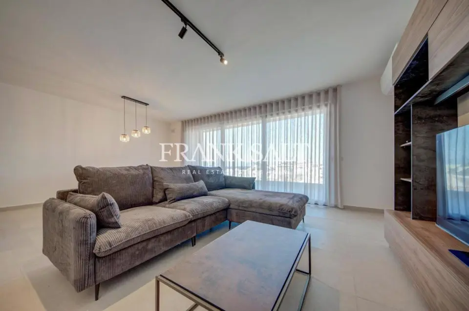 Pembroke Furnished Apartment