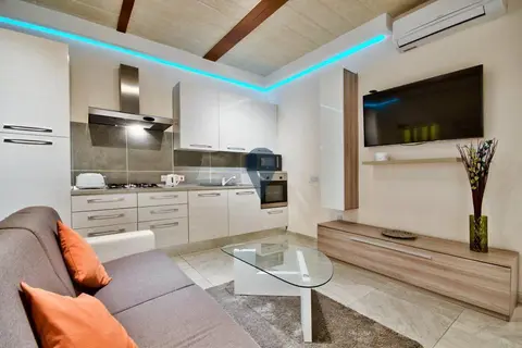 2 bedroom Maisonette for sale in St. Julians
